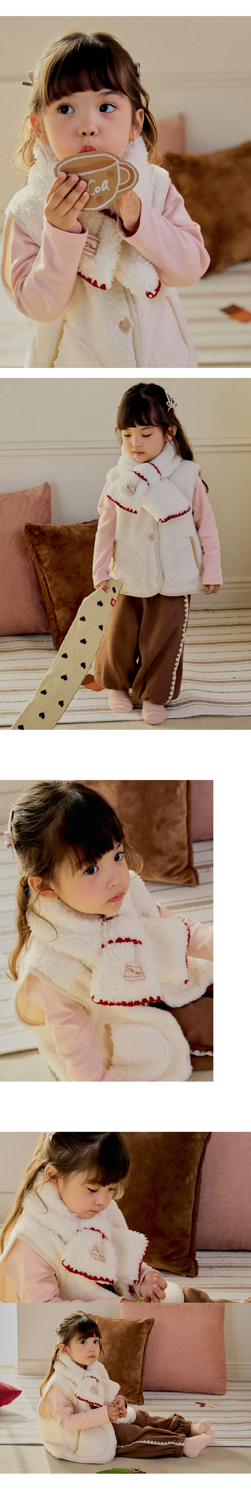 Pleddy Snow Baby Neck Warmer by Kids Clara for Baby - view 2