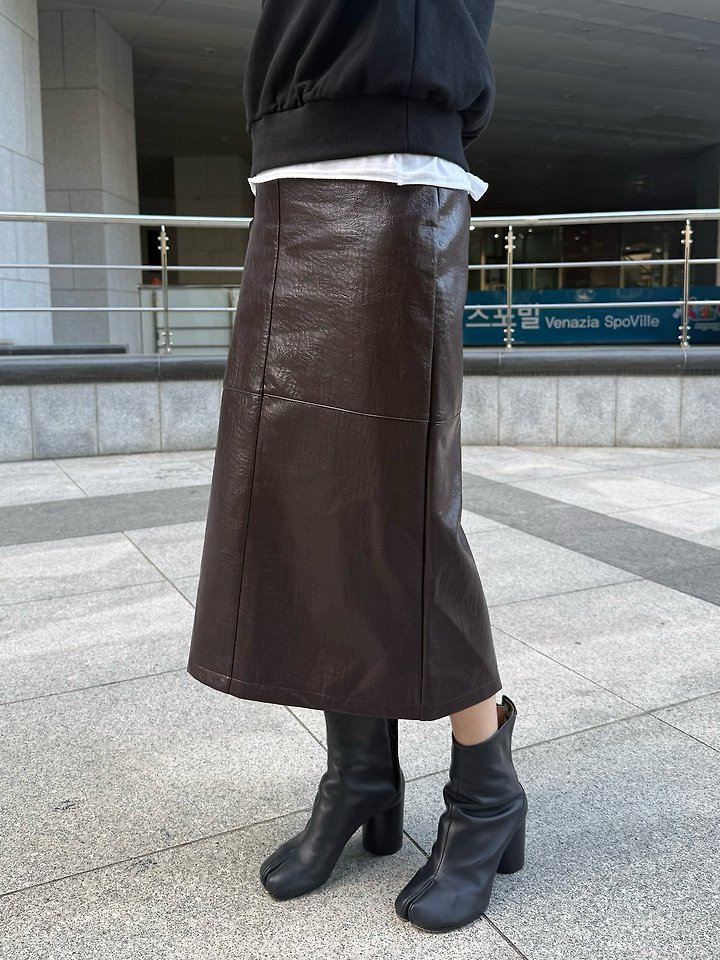 Berry Vegan Leather Midi Skirt by Lenoii for Women - view 1