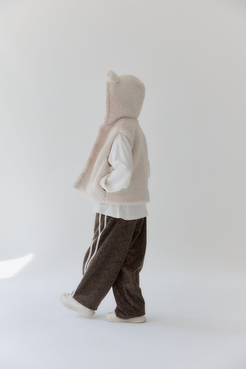 Bear Fur Vest by Lilas for Child - view 9