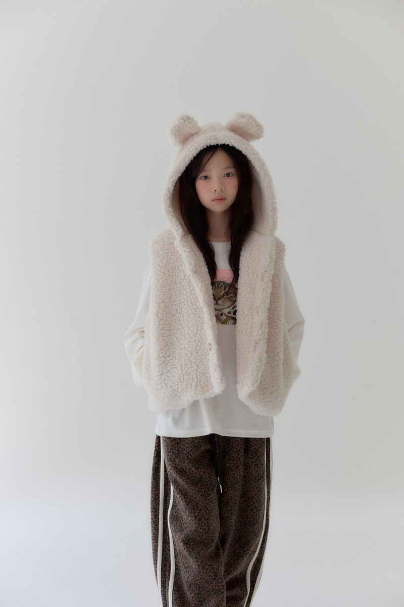 Bear Fur Vest by Lilas for Child - view 11