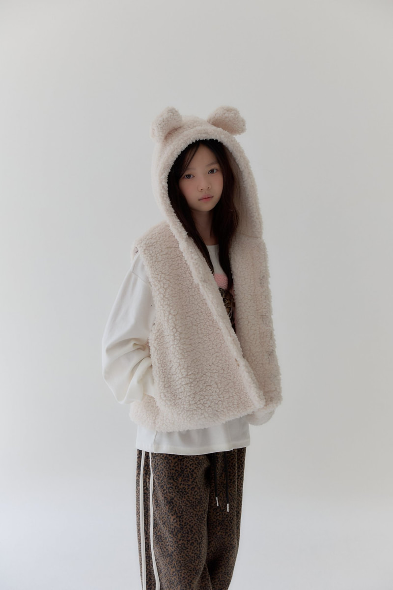 Bear Fur Vest by Lilas for Child - view 12
