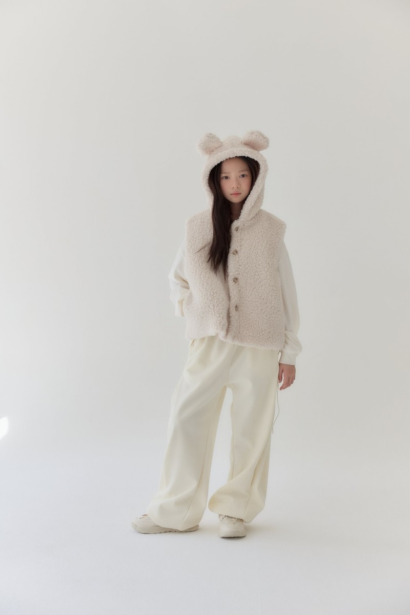 Bear Fur Vest by Lilas for Child - view 5