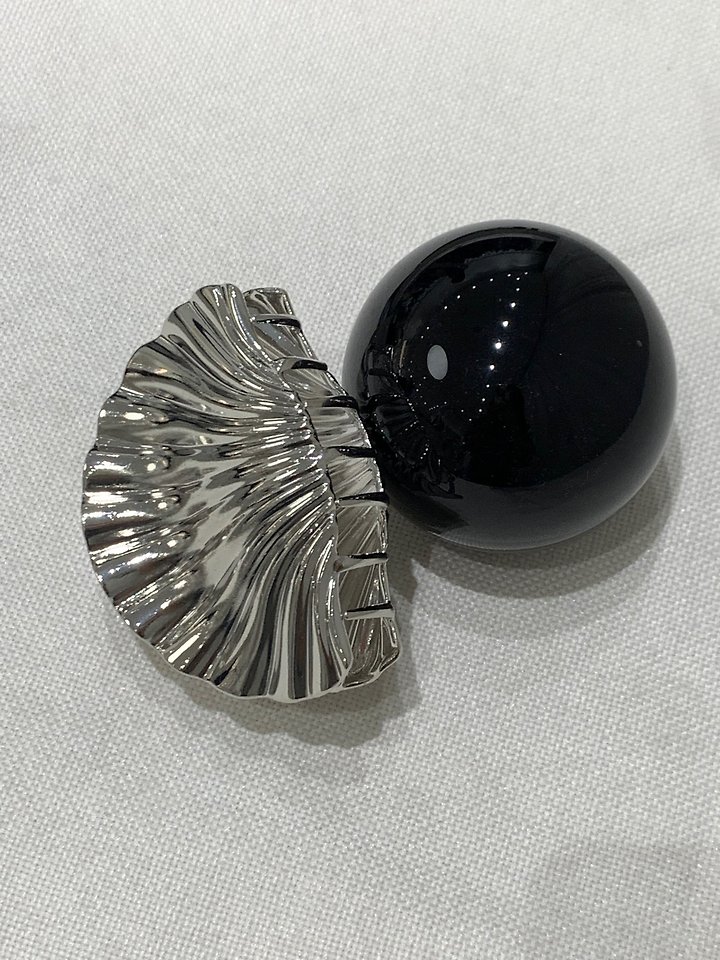 Shell Hair Claw Clip by Lucy Salon for Women - view 11