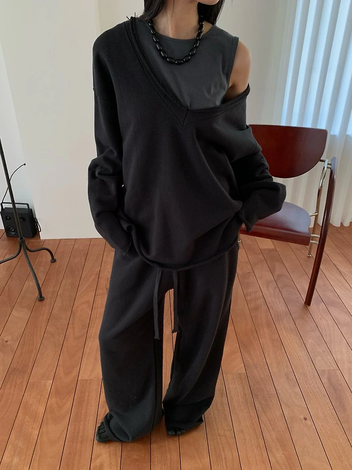 Rough V-Neck Sweatshirt by Lucy Salon for Women - view 4