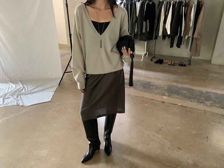 Mild Deep Knit by Lucy Salon for Women - view 5
