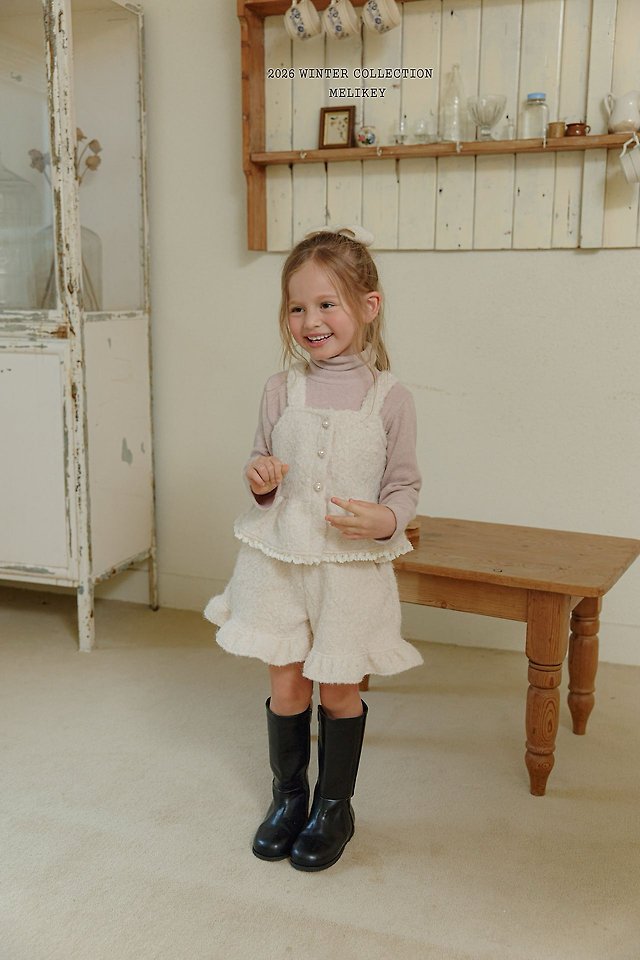 Creamy Frill Shorts by Melikey for Child - view 9