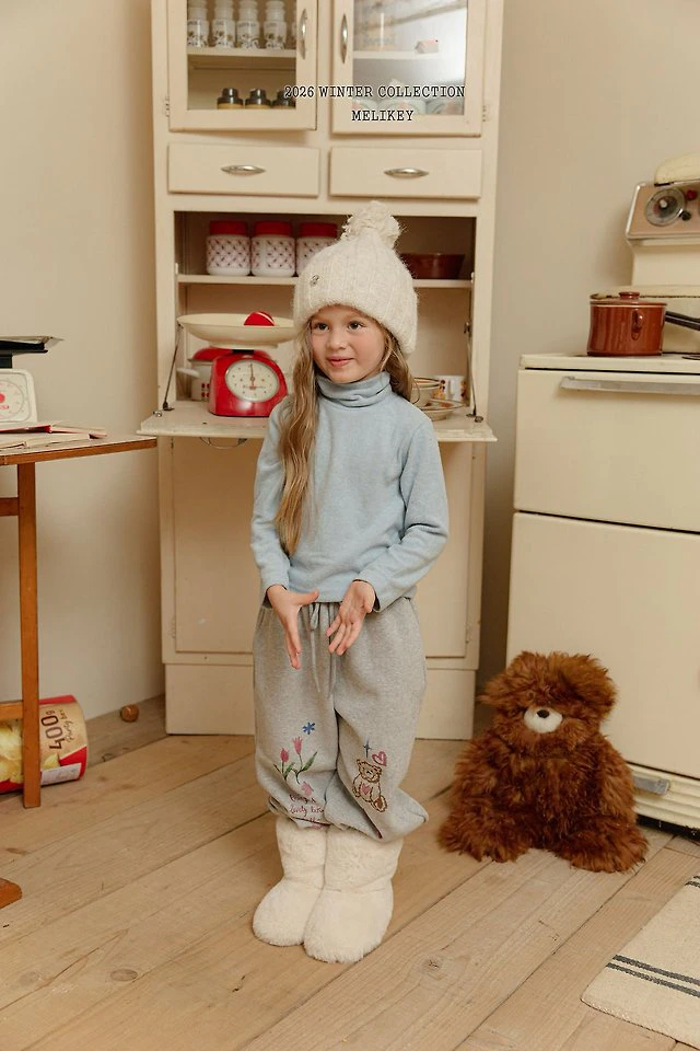 Drawing Jogger Pants by Melikey for Child - view 7