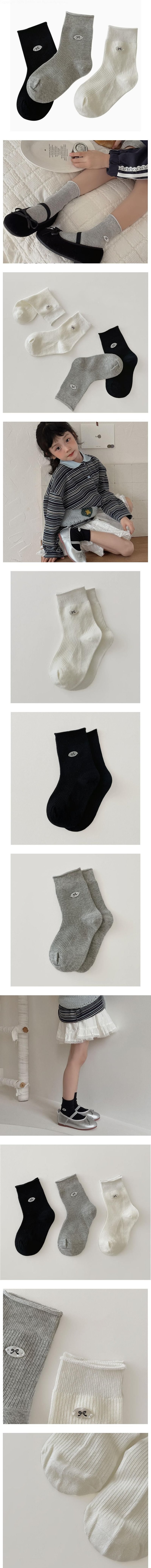 Point Ribbon Button Socks by Miso for Child unisex - view 1