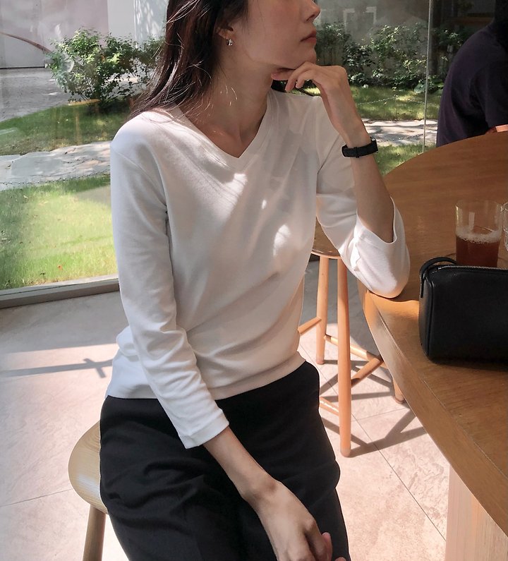 Essential V neck 3/4 sleeve tee by Moani for Women - view 10
