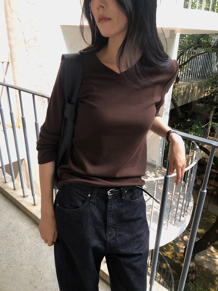 Essential V neck 3/4 sleeve tee by Moani for Women - view 7