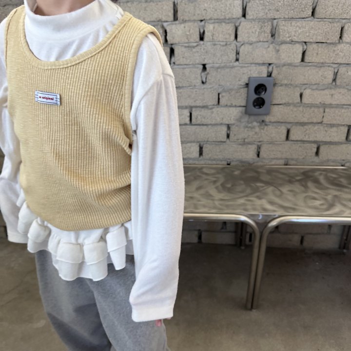 Peach Frill Tee by Pie for Baby - view 3