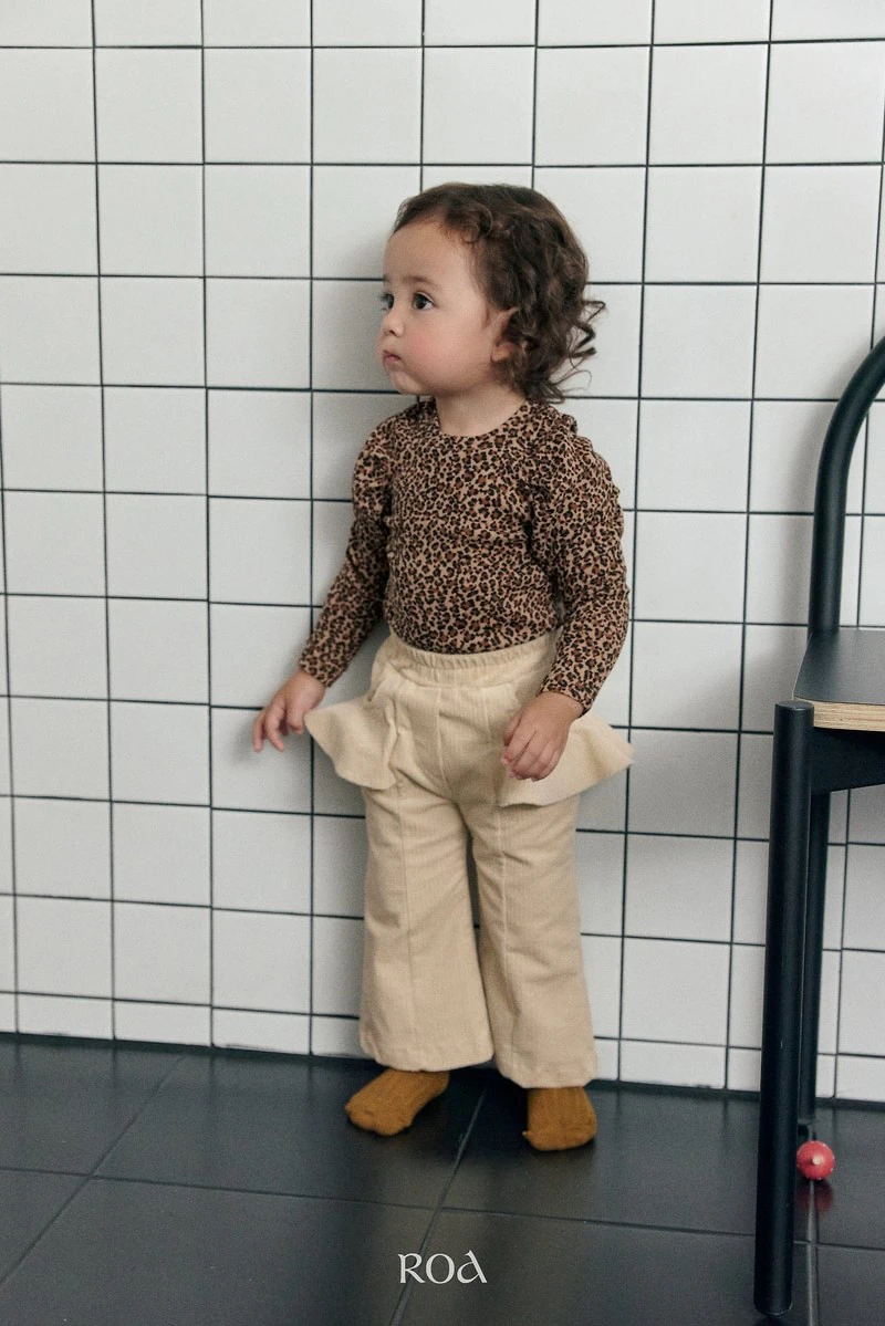 Leopard Shirring Tee by Roa for Baby - view 9