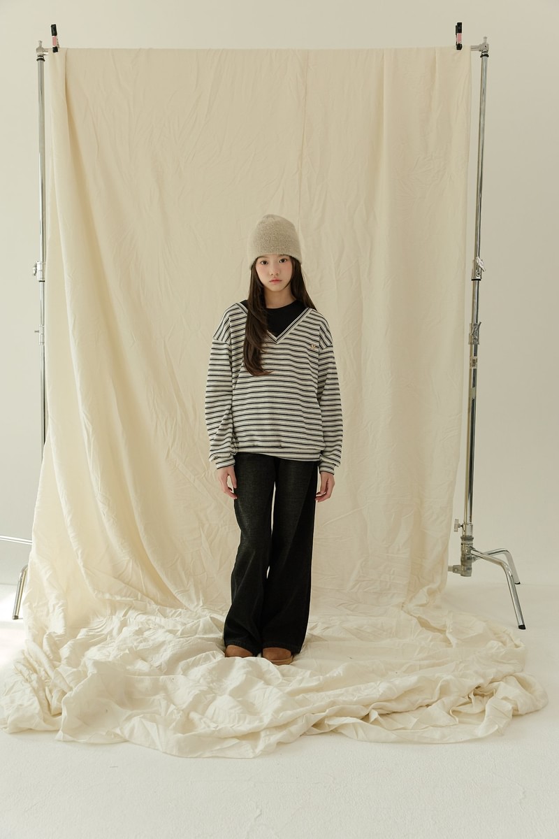 Cozy V-Neck Layered Sweatshirt by Sm2 for Child - view 9