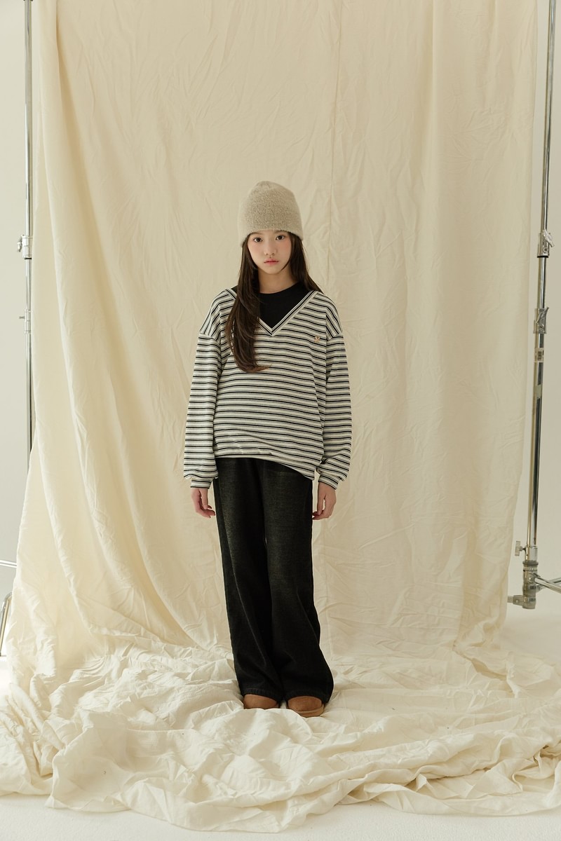 Cozy V-Neck Layered Sweatshirt by Sm2 for Child - view 8