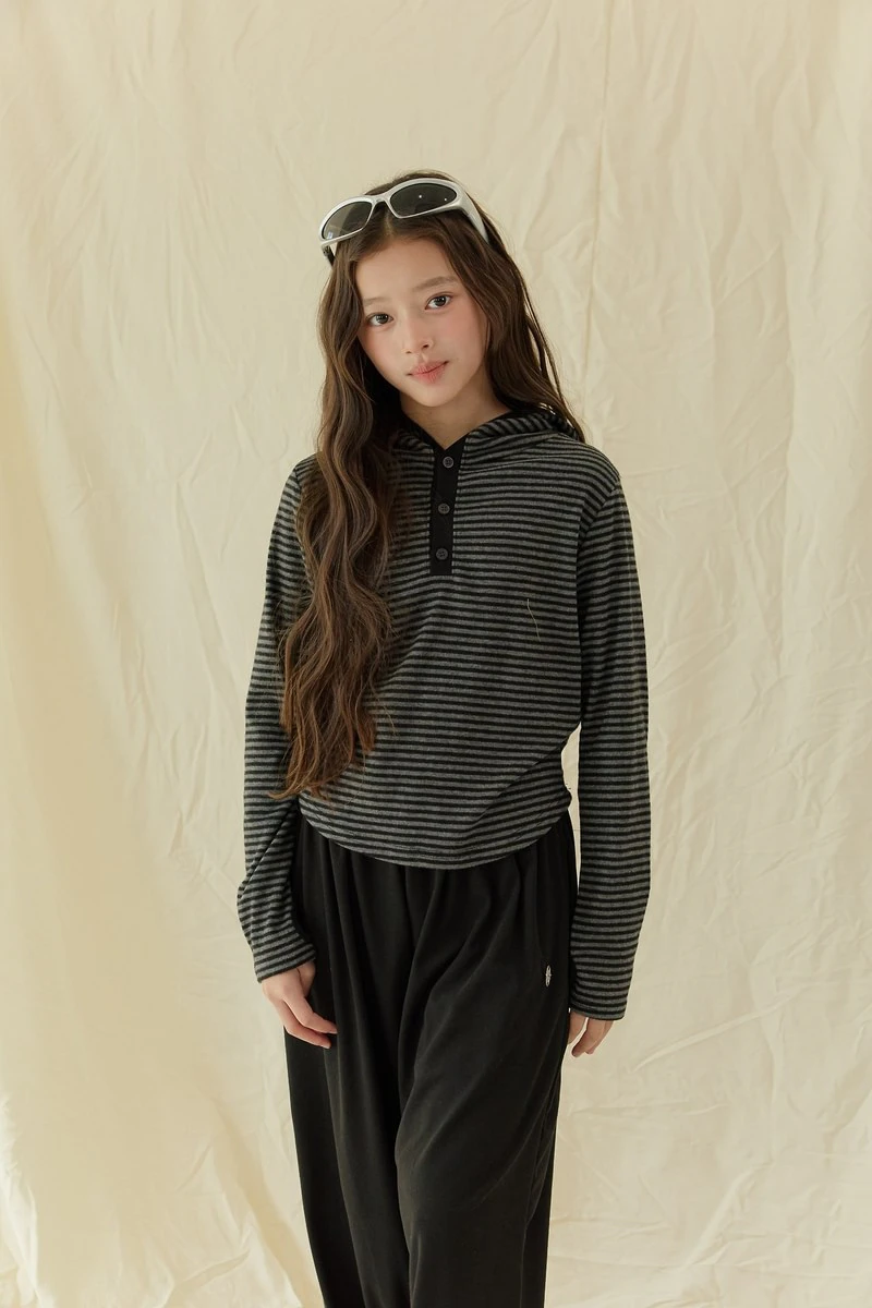 Finger Hole Fleeced Hooded Tee by Sm2 for Child - view 2