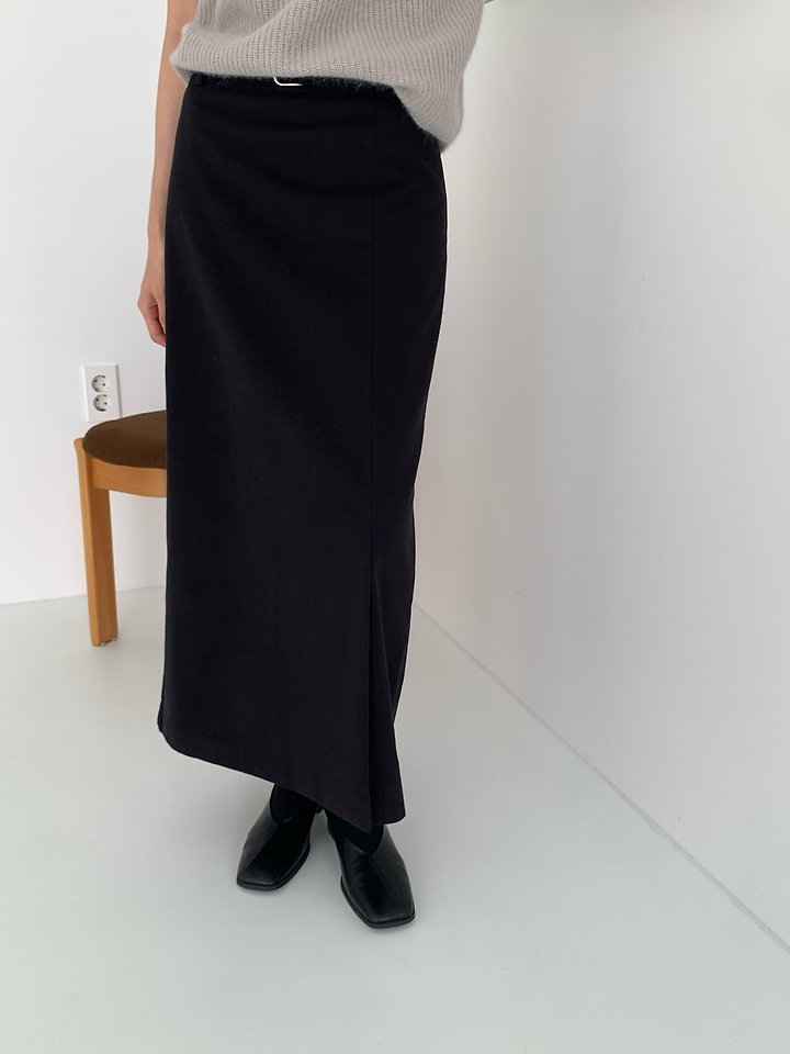 Rhea Peach Slit Skirt (Outer Brushed) by Something Else for Women - view 9