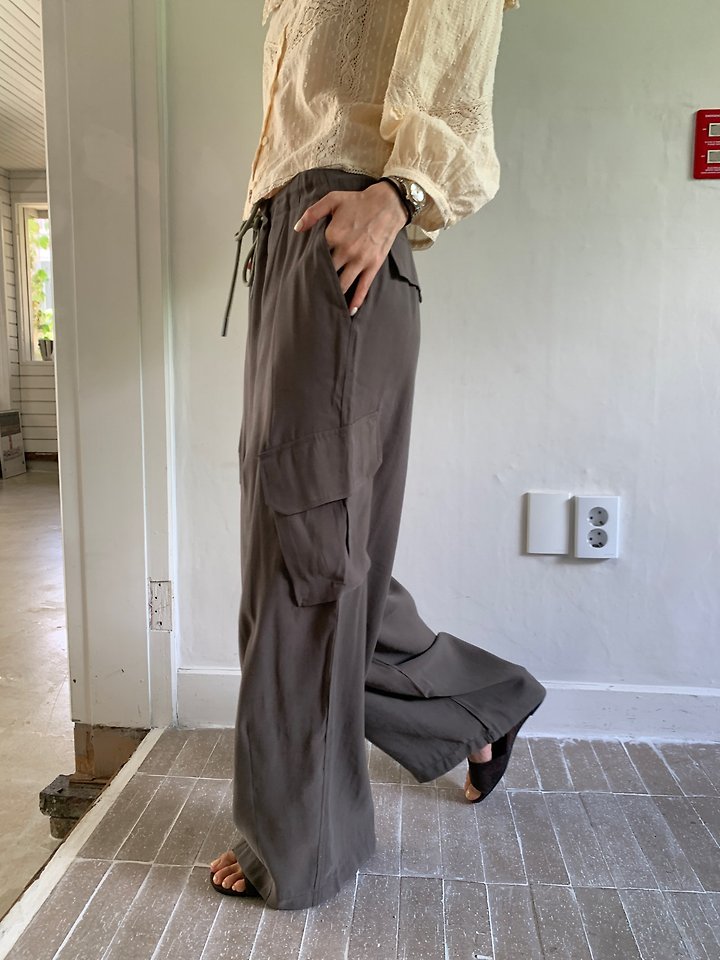 Cover Cargo Pants by Tarabymotion for Women - view 12