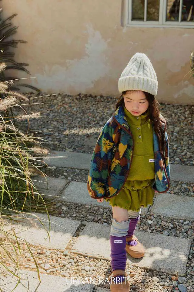Voluminous Color Contrast Socks by Urban Rabbit for Child - view 7
