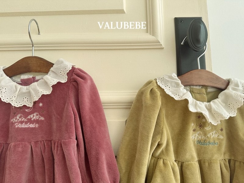 Embroidery Velour Suit by Valu Bebe for Baby - view 4