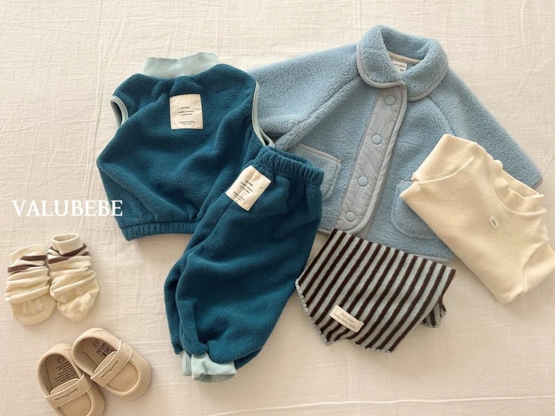 Kushi Kush Jacket by Valu Bebe for Baby - view 10