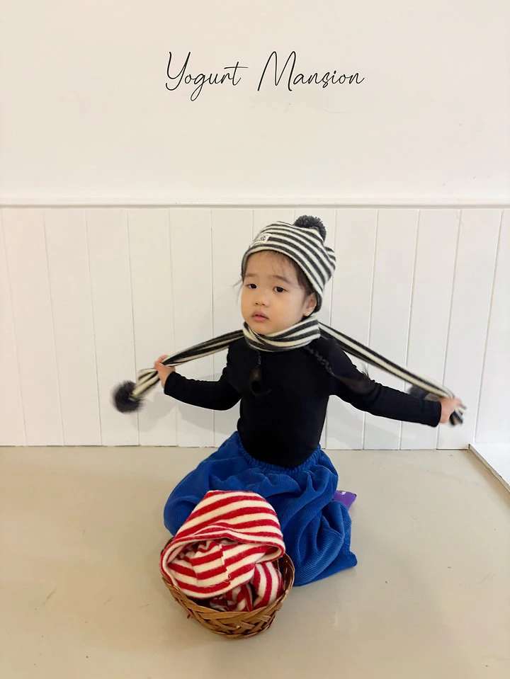 Kong Kong Muffler by Yogurt Mansion for Child - view 11